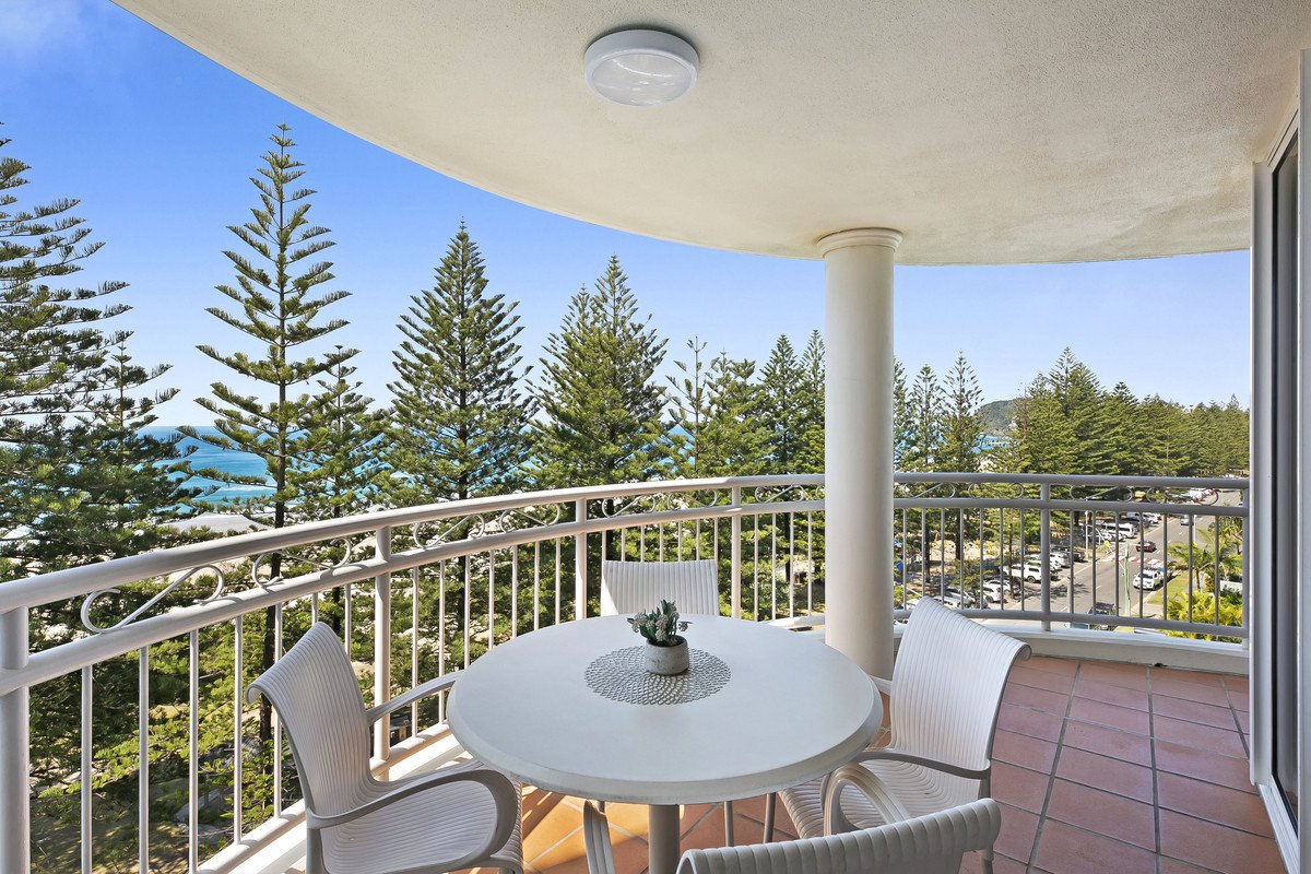 706/220 The Esplanade Burleigh Heads 9