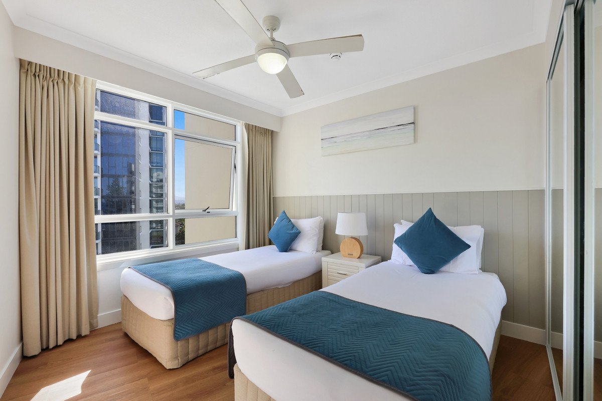 706/220 The Esplanade Burleigh Heads 14
