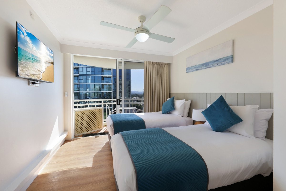 706/220 The Esplanade Burleigh Heads 16