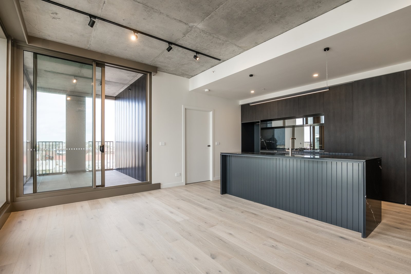 Gallery: 706/44 Ryrie Street