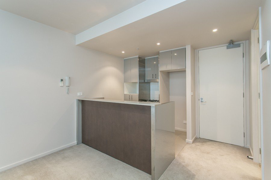 Gallery: 706/55 Bay Street