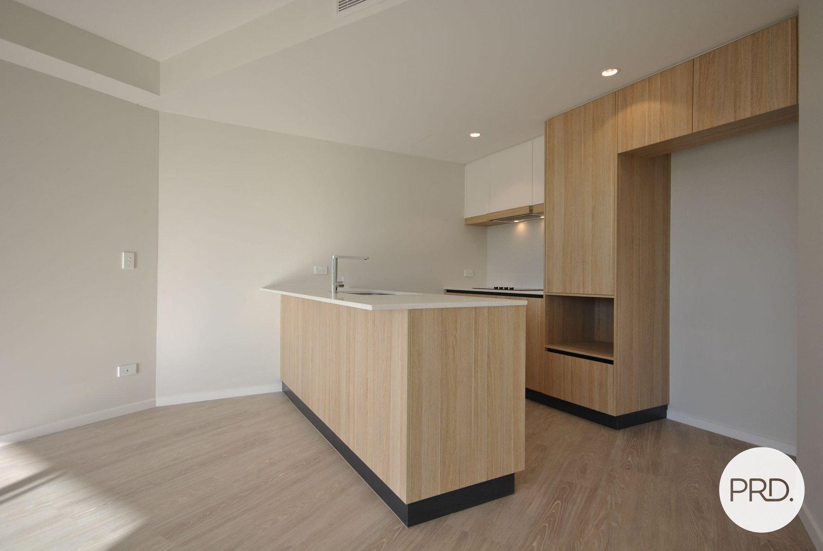 706/6 Tonga Place SOUTHPORT 3