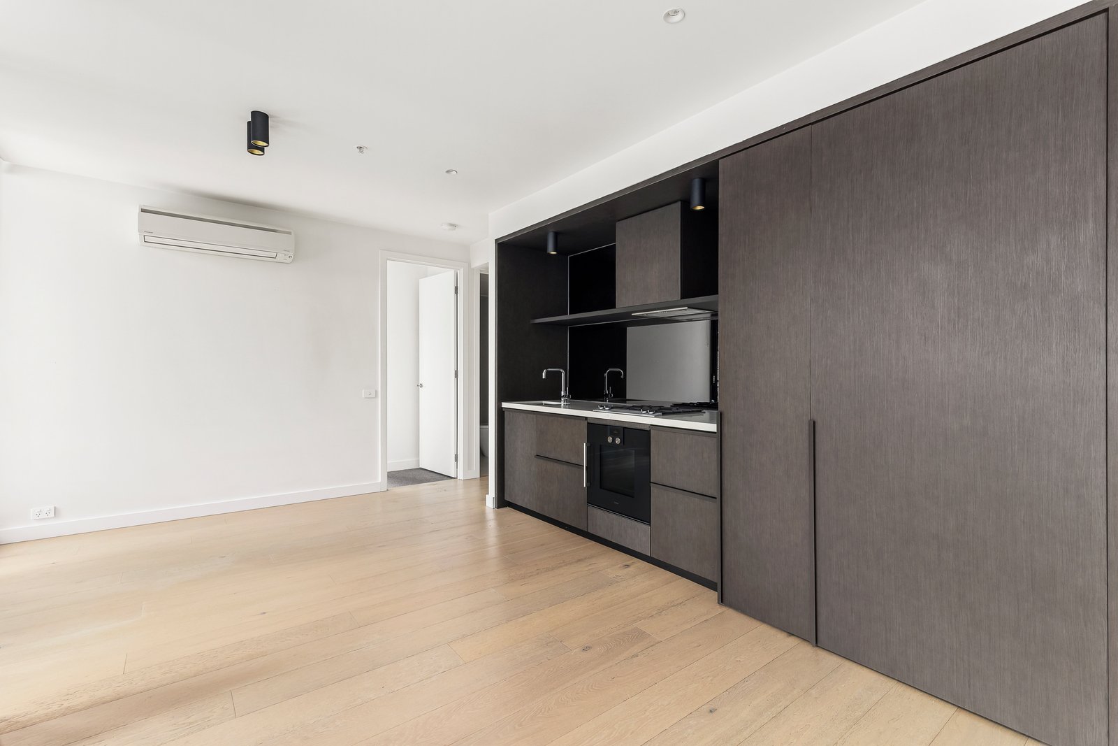 706/661 Chapel Street, South Yarra, 3141