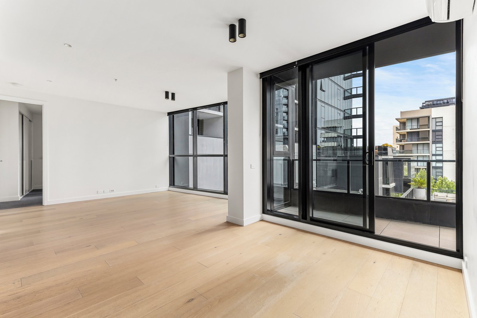 706/661 Chapel Street, South Yarra, 3141
