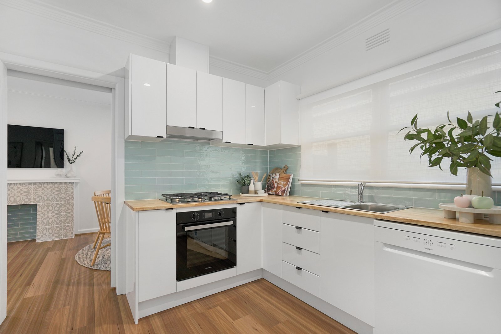 Gallery: 707 South Street