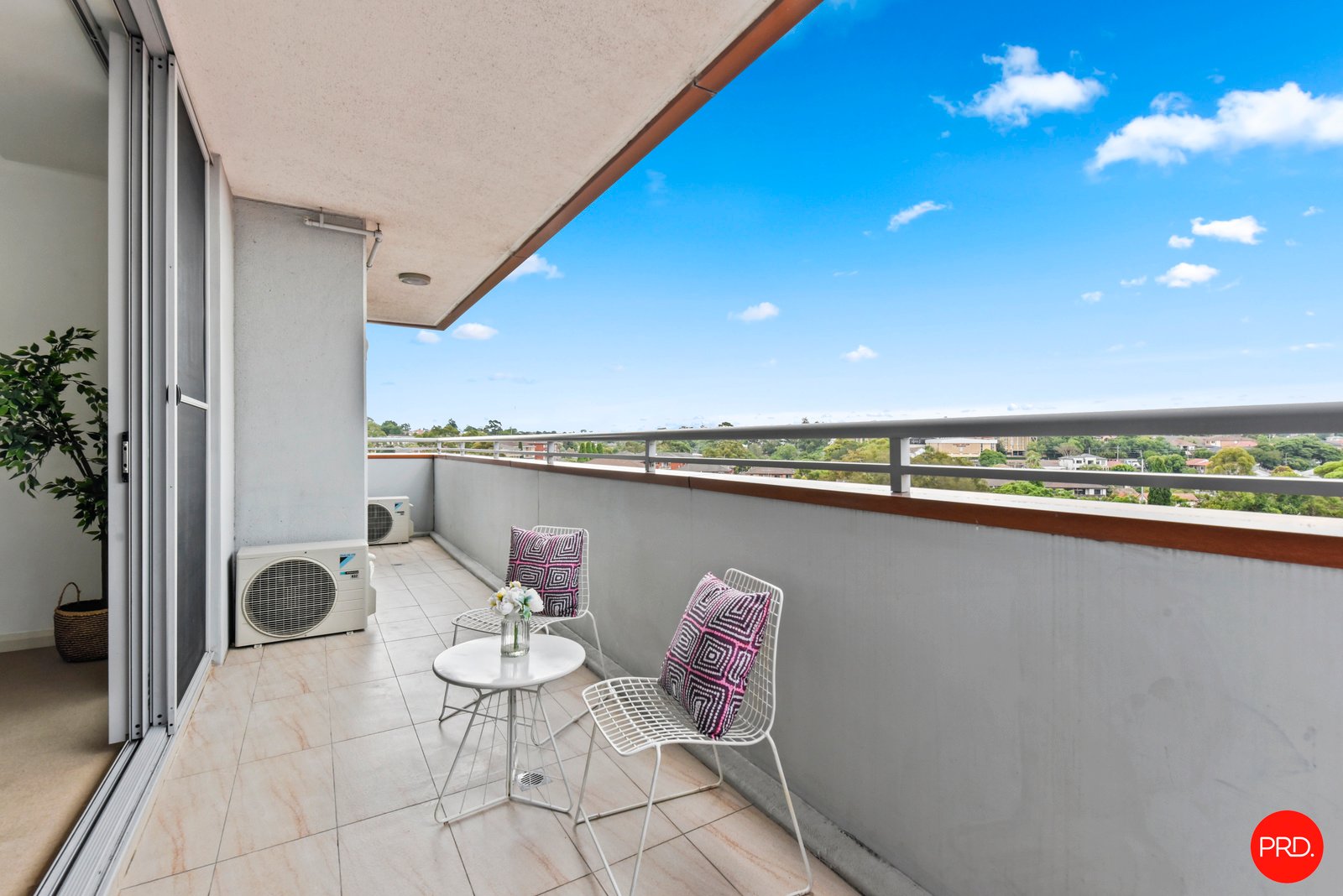 707/23 Station Street KOGARAH 6