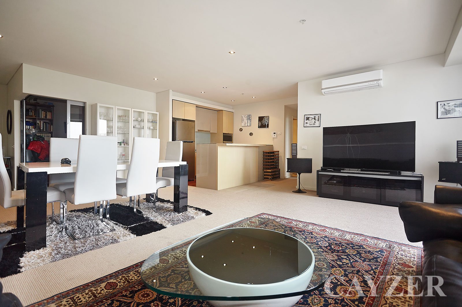Gallery: 707G/93 Dow Street