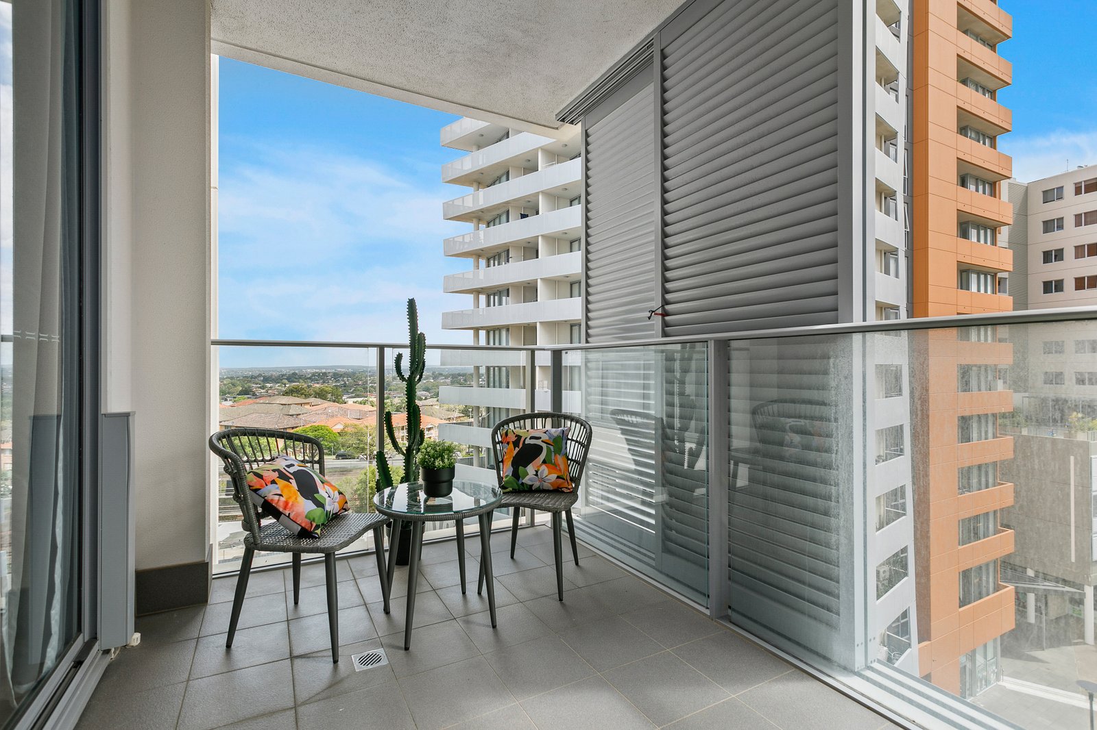 708/99 Forest Road HURSTVILLE 8