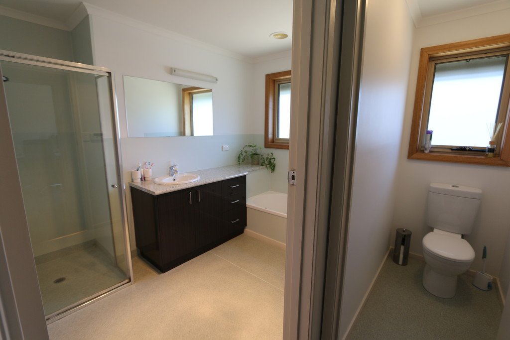 709 Midland Highway MOUNT ROWAN 12
