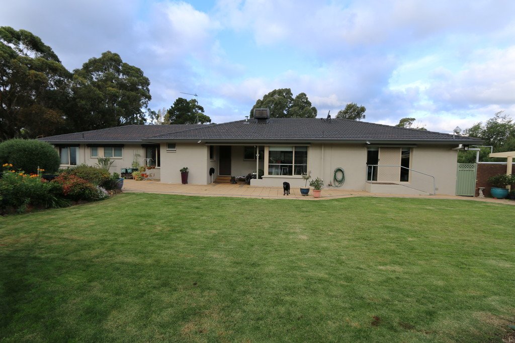 709 Midland Highway MOUNT ROWAN 13