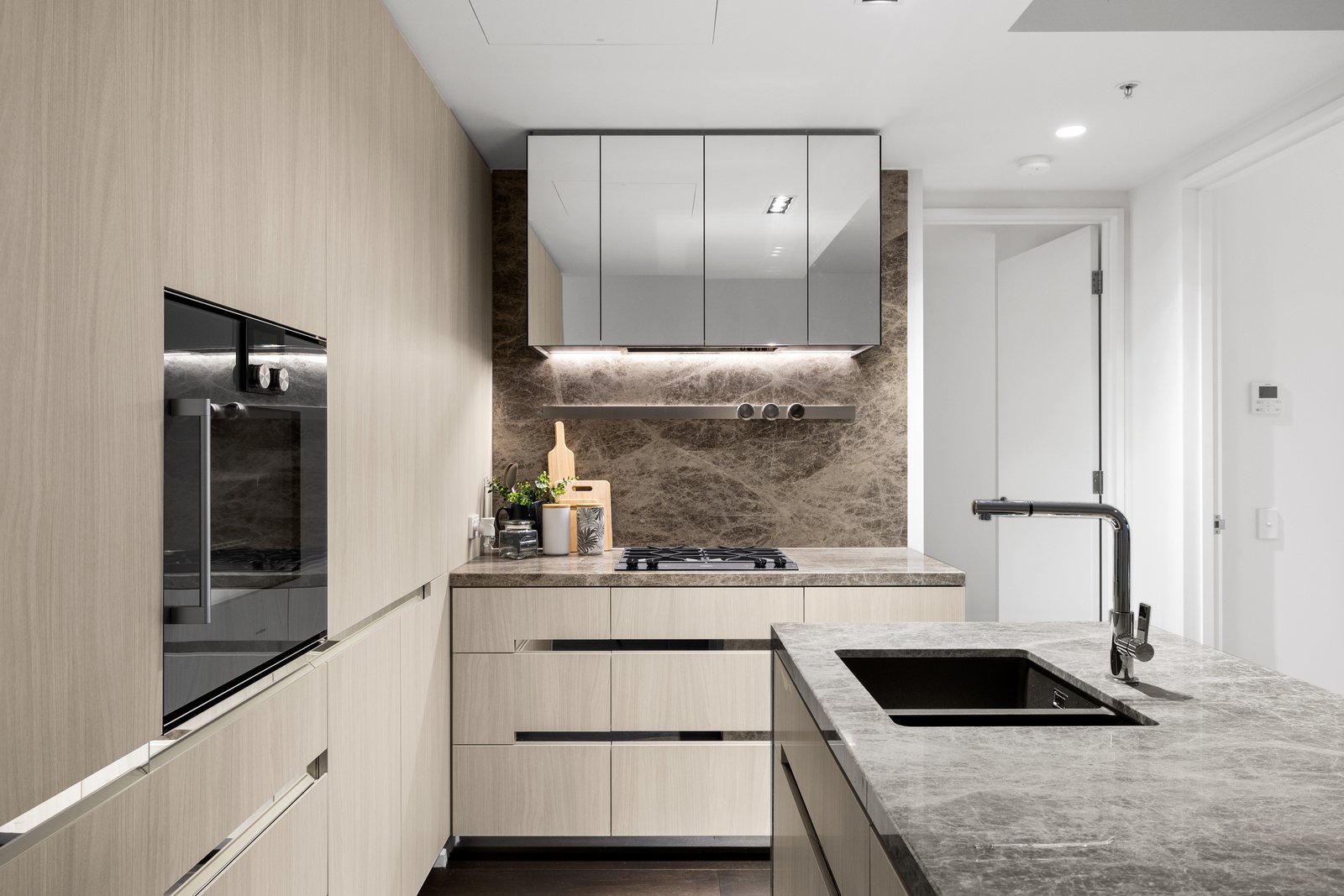 709/20 Queens Road, MELBOURNE, 3004