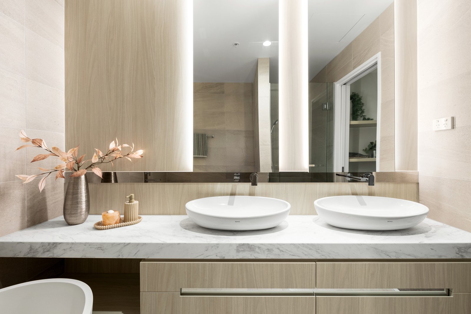 709/20 Queens Road, MELBOURNE, 3004