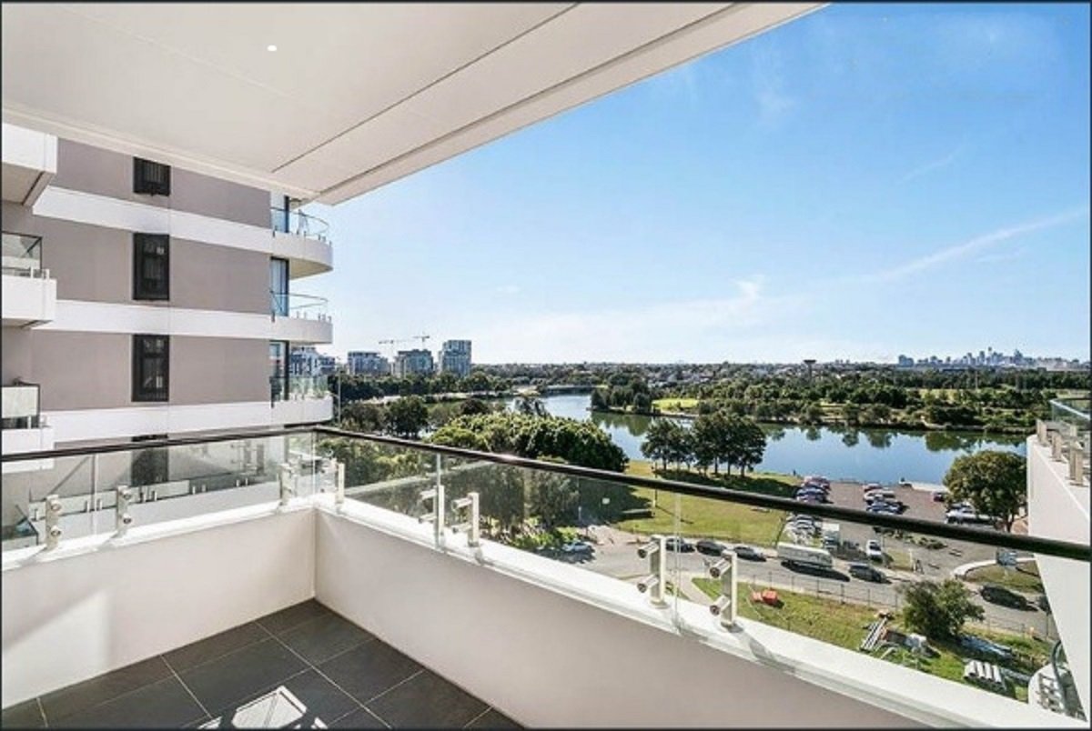 709/26 Levey Street WOLLI CREEK 1
