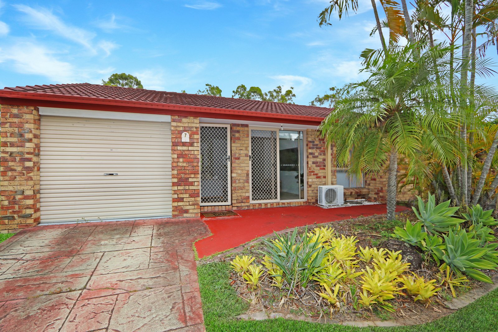 7/1-21 Golden Palms Court ASHMORE 9