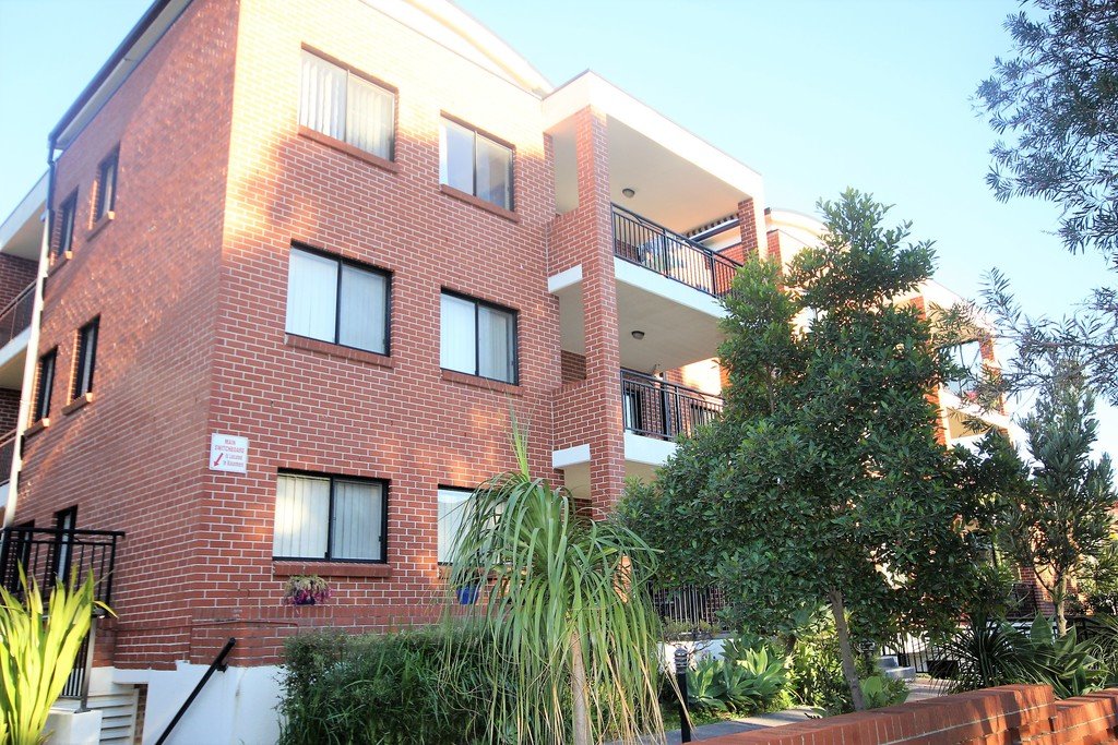7/1-5 Ocean Street KOGARAH 1