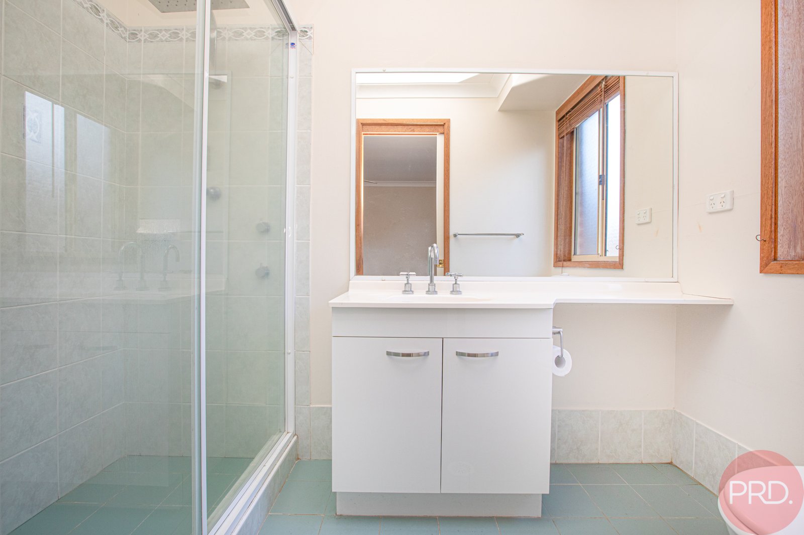 71 Avery Street RUTHERFORD 14