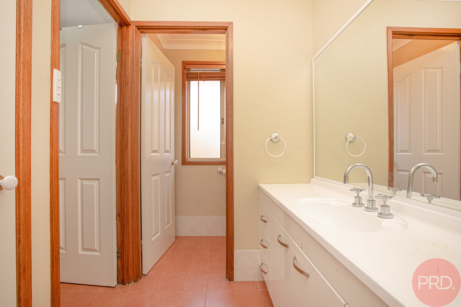 71 Avery Street RUTHERFORD 18