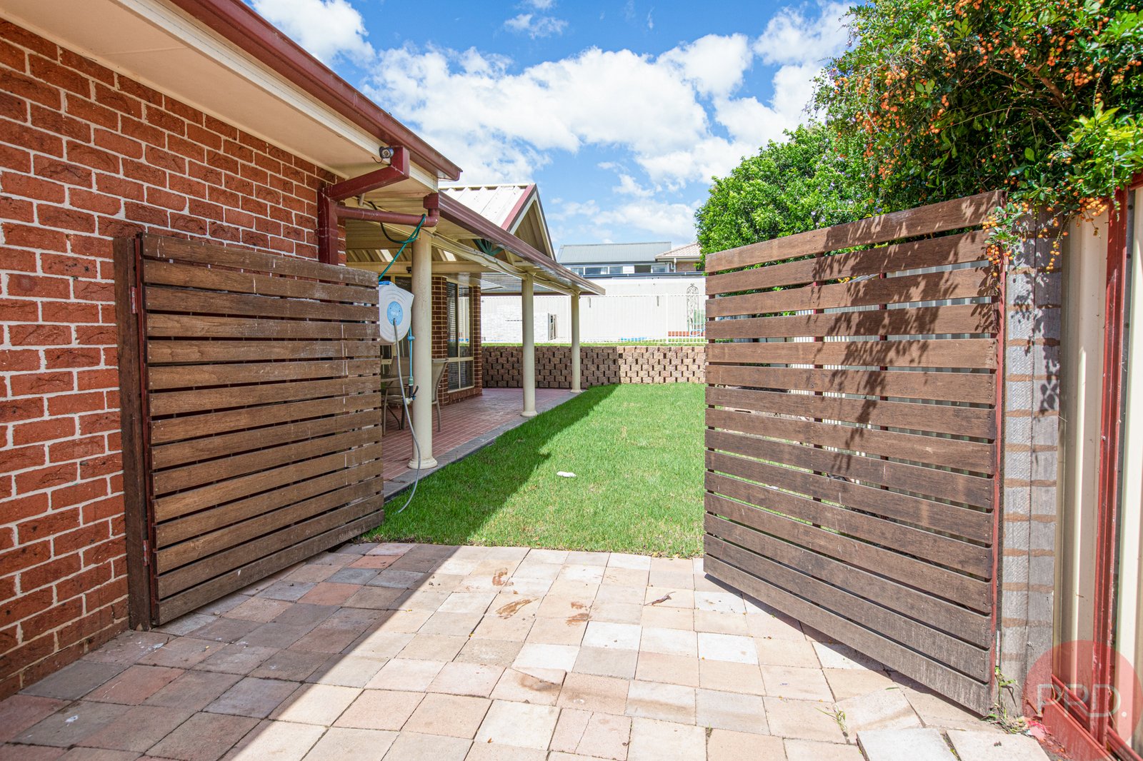 71 Avery Street RUTHERFORD 25