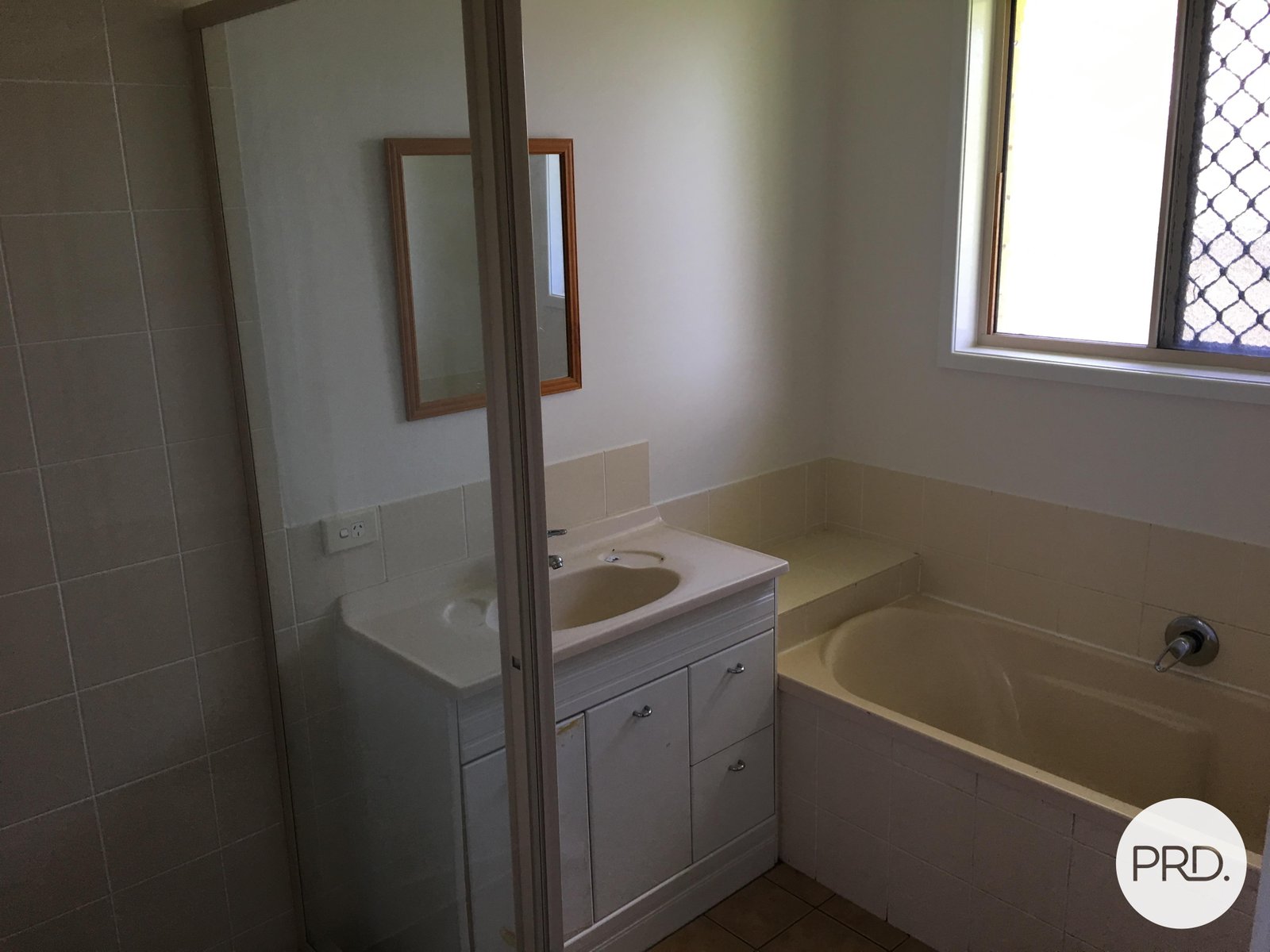 71 Bernadette Crescent ROSEWOOD 5