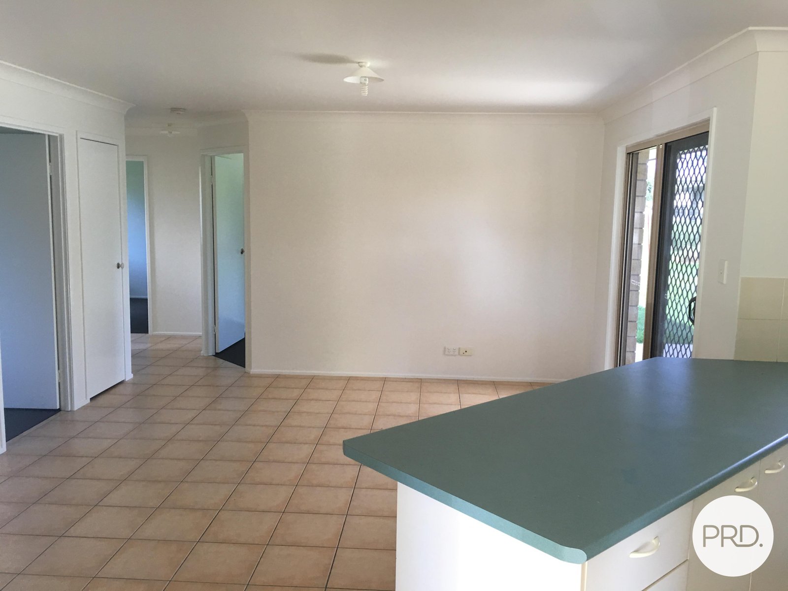 71 Bernadette Crescent ROSEWOOD 6