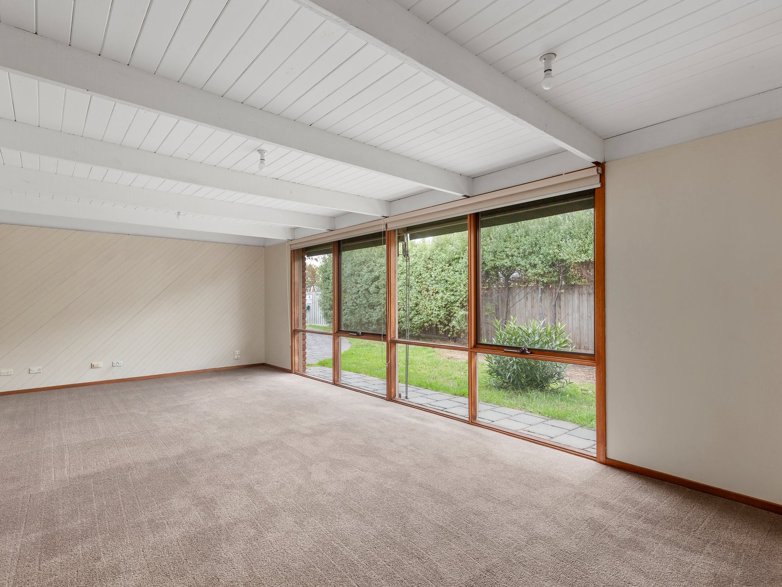 Real Estate and Property in 71 Burdoo Drive, Grovedale, VIC