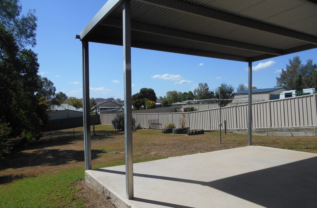 71 Clarke Street TUMUT 10