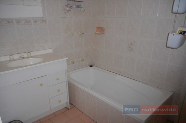 71 Clarke Street TUMUT 3