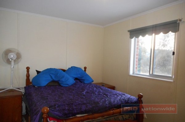 71 Clarke Street TUMUT 6