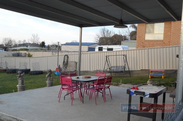 71 Clarke Street TUMUT 10