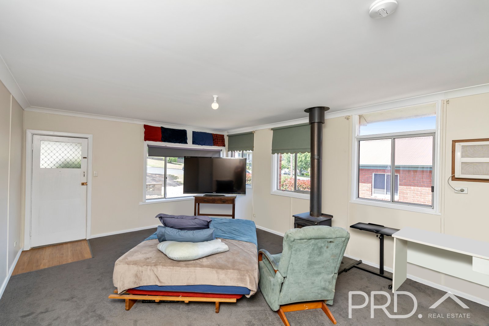 71 Clarke Street TUMUT 6