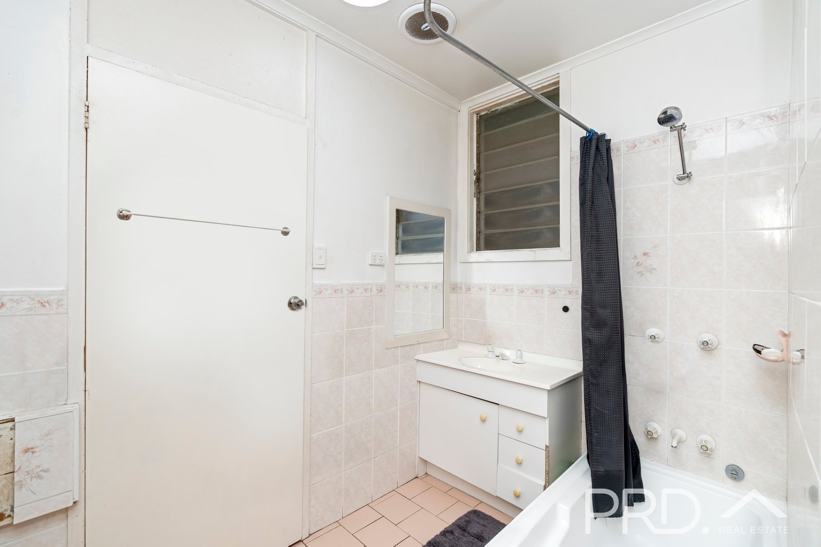 71 Clarke Street TUMUT 10