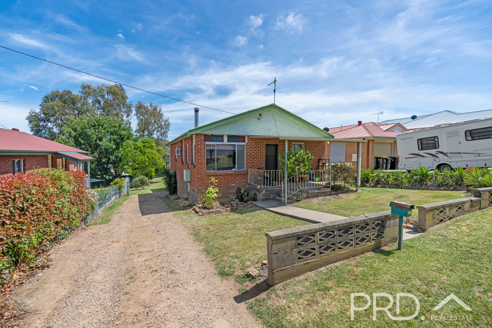 71 Clarke Street TUMUT 14
