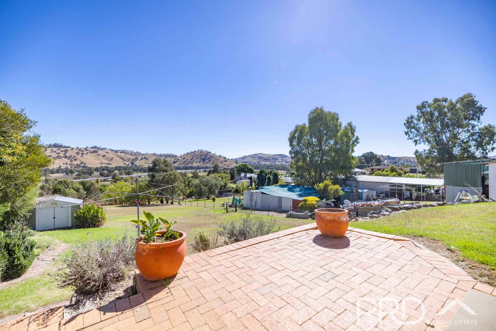 71 Eagle Street GUNDAGAI 2