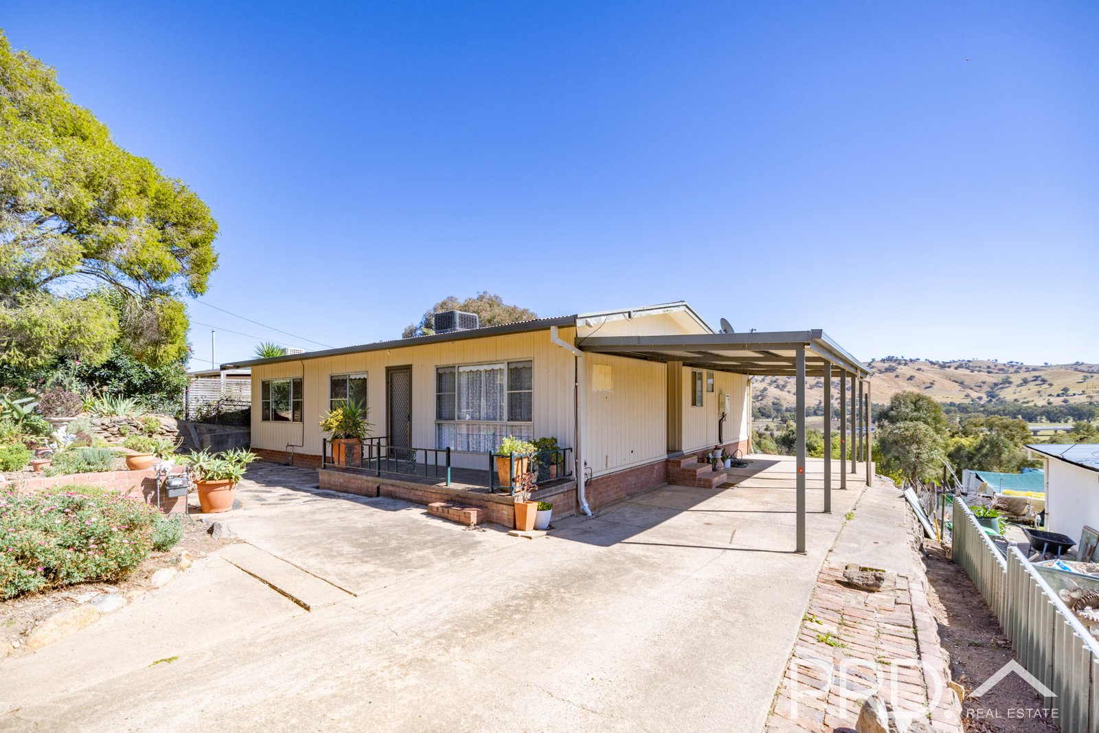 71 Eagle Street GUNDAGAI 4