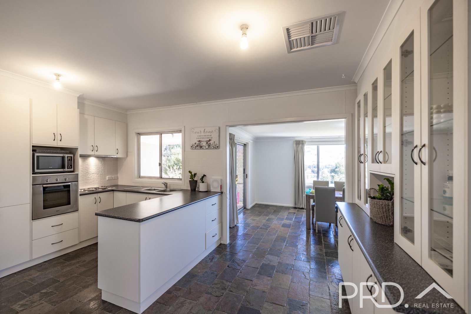71 Eagle Street GUNDAGAI 5