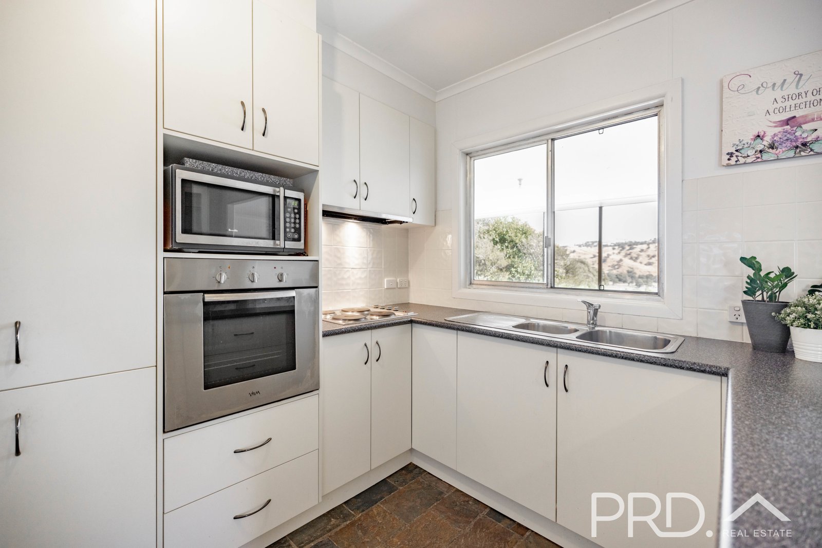 71 Eagle Street GUNDAGAI 6