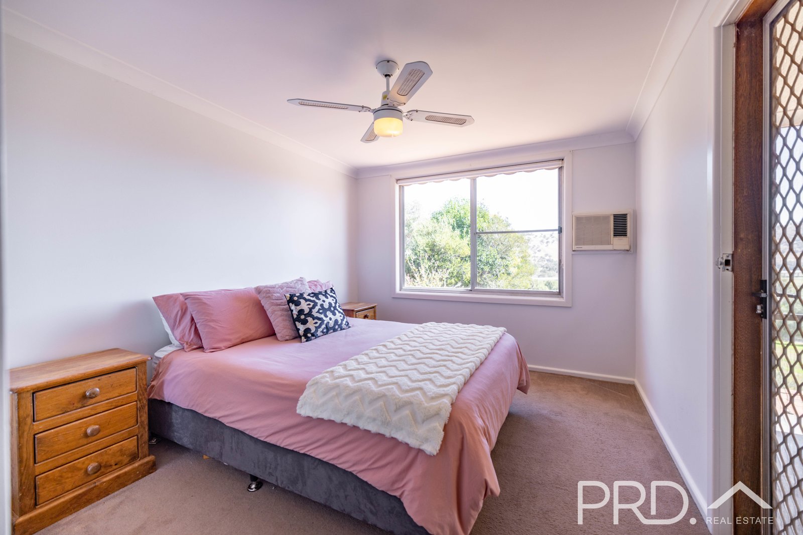 71 Eagle Street GUNDAGAI 11