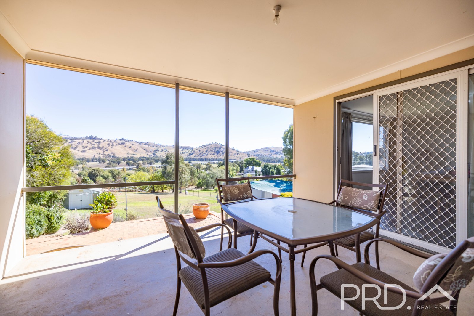 71 Eagle Street GUNDAGAI 18