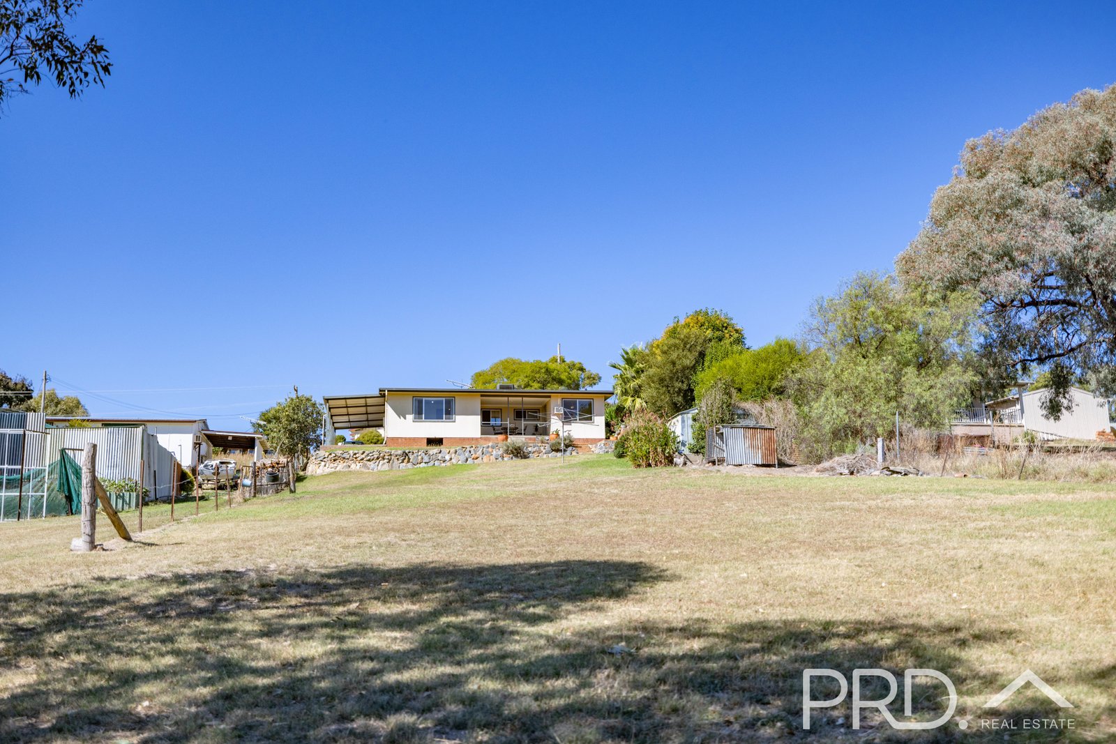 71 Eagle Street GUNDAGAI 19