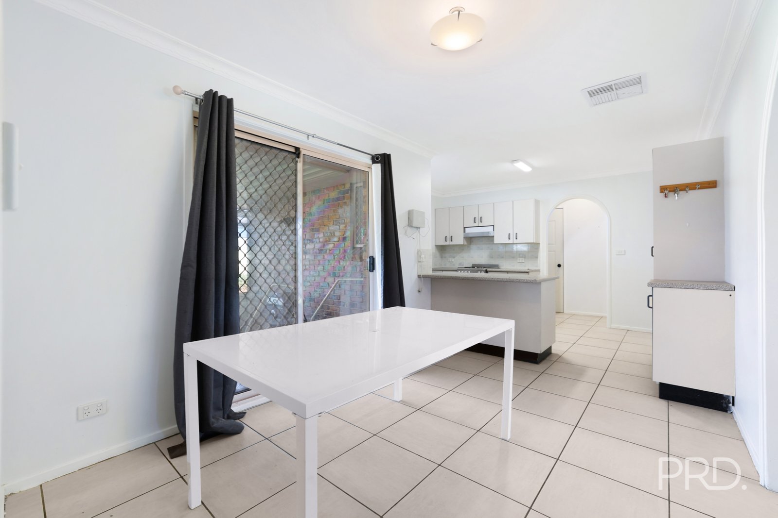 71 Flinders Street TAMWORTH 8