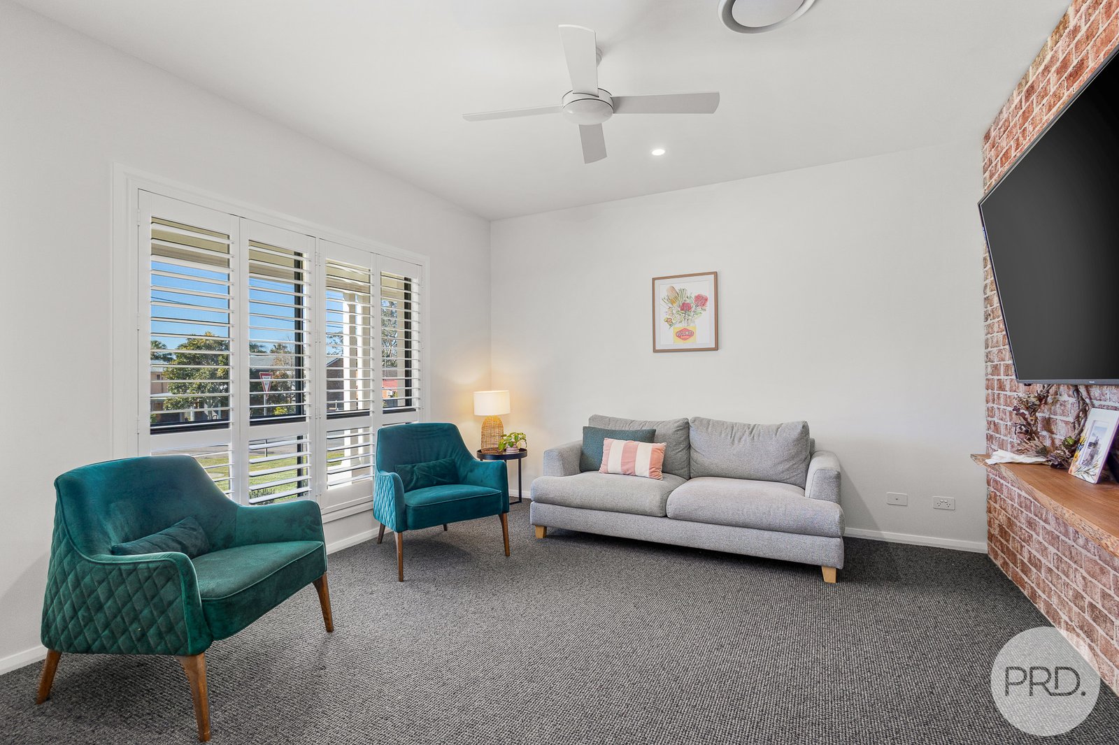 71 Francis Ave  LEMON TREE PASSAGE 14