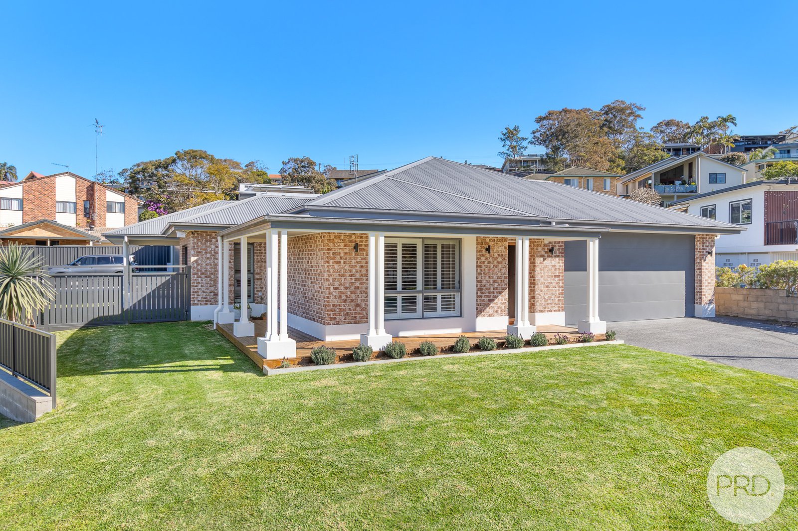 71 Francis Ave  LEMON TREE PASSAGE 29