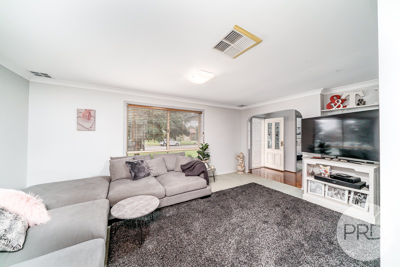 71 Grevillea Crescent LAKE ALBERT 3