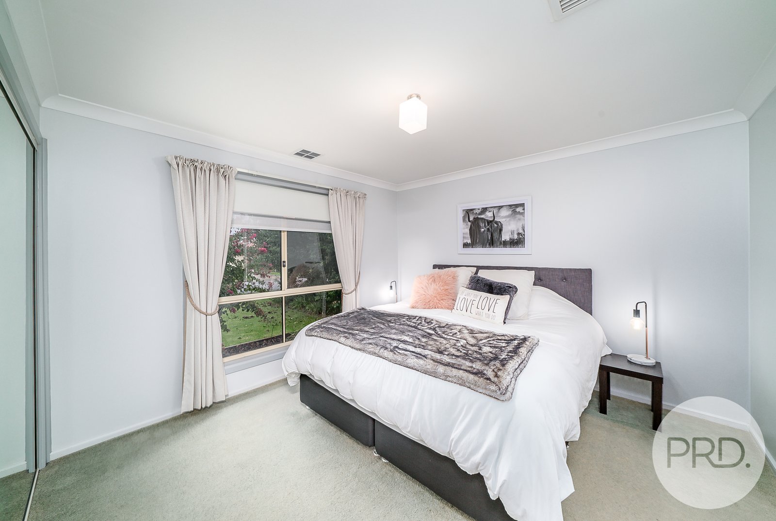 71 Grevillea Crescent LAKE ALBERT 4