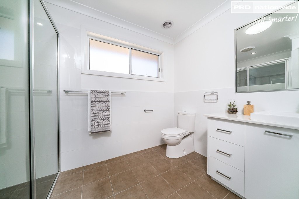 71 Lingiari Drive LLOYD 6