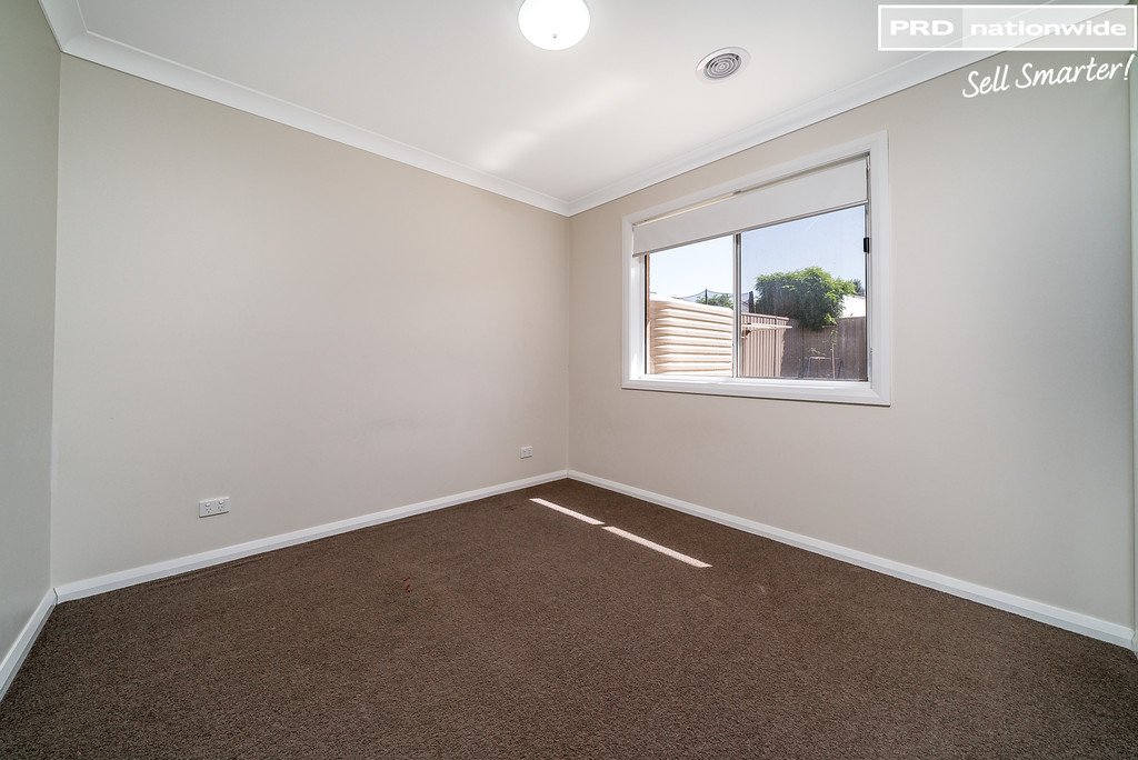 71 Lingiari Drive LLOYD 8