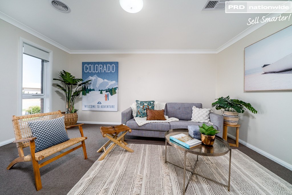 71 Lingiari Drive LLOYD 10