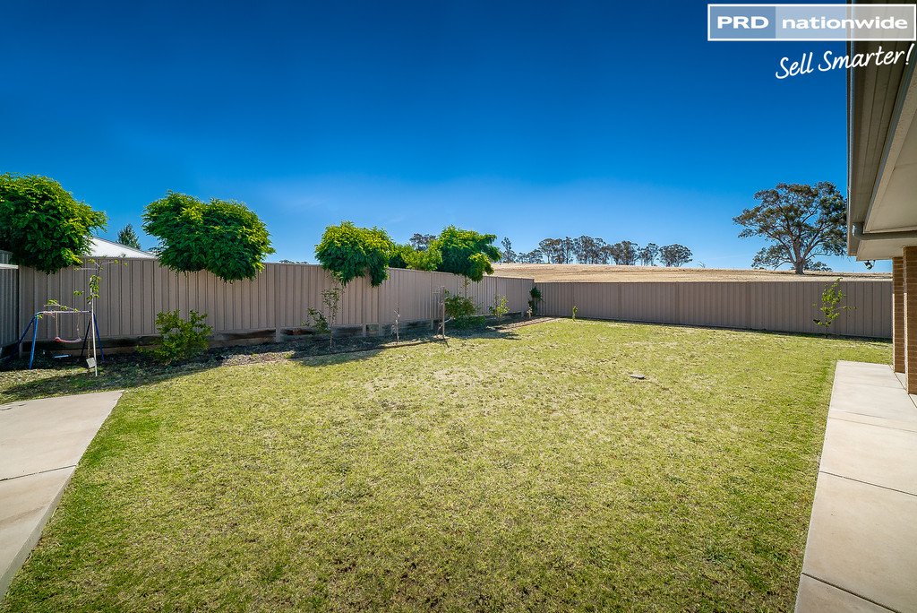 71 Lingiari Drive LLOYD 11