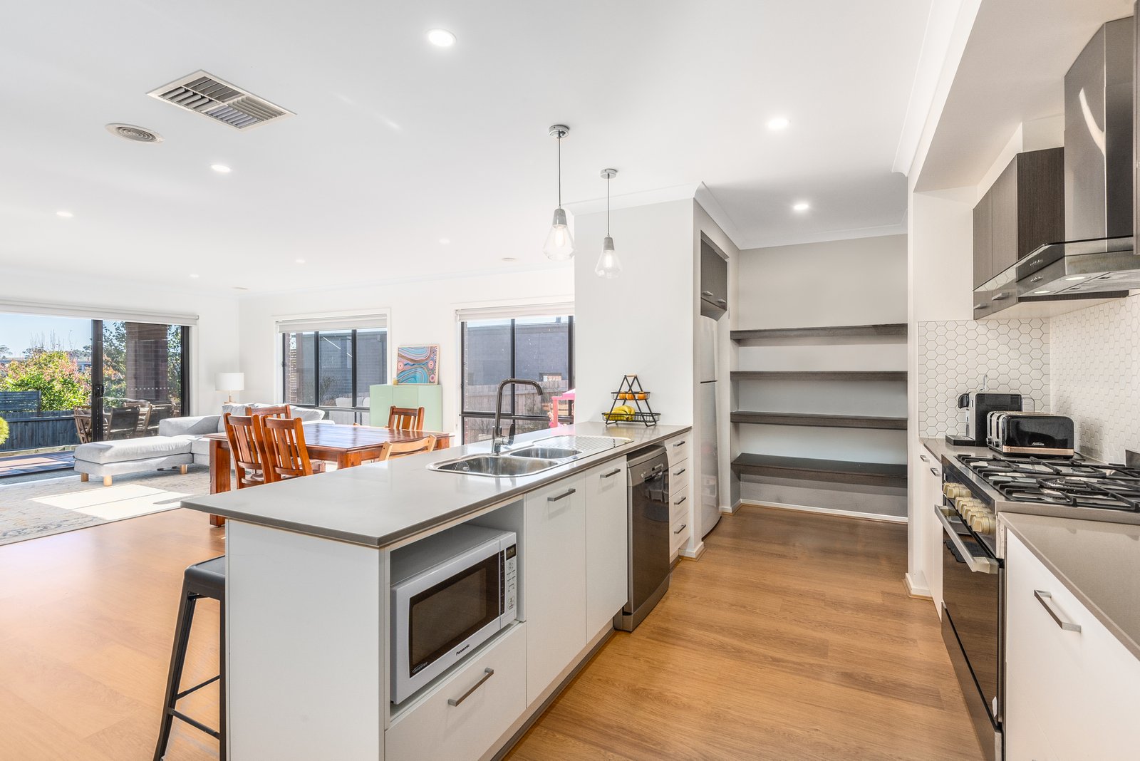 Gallery: 71 Littlewood Drive