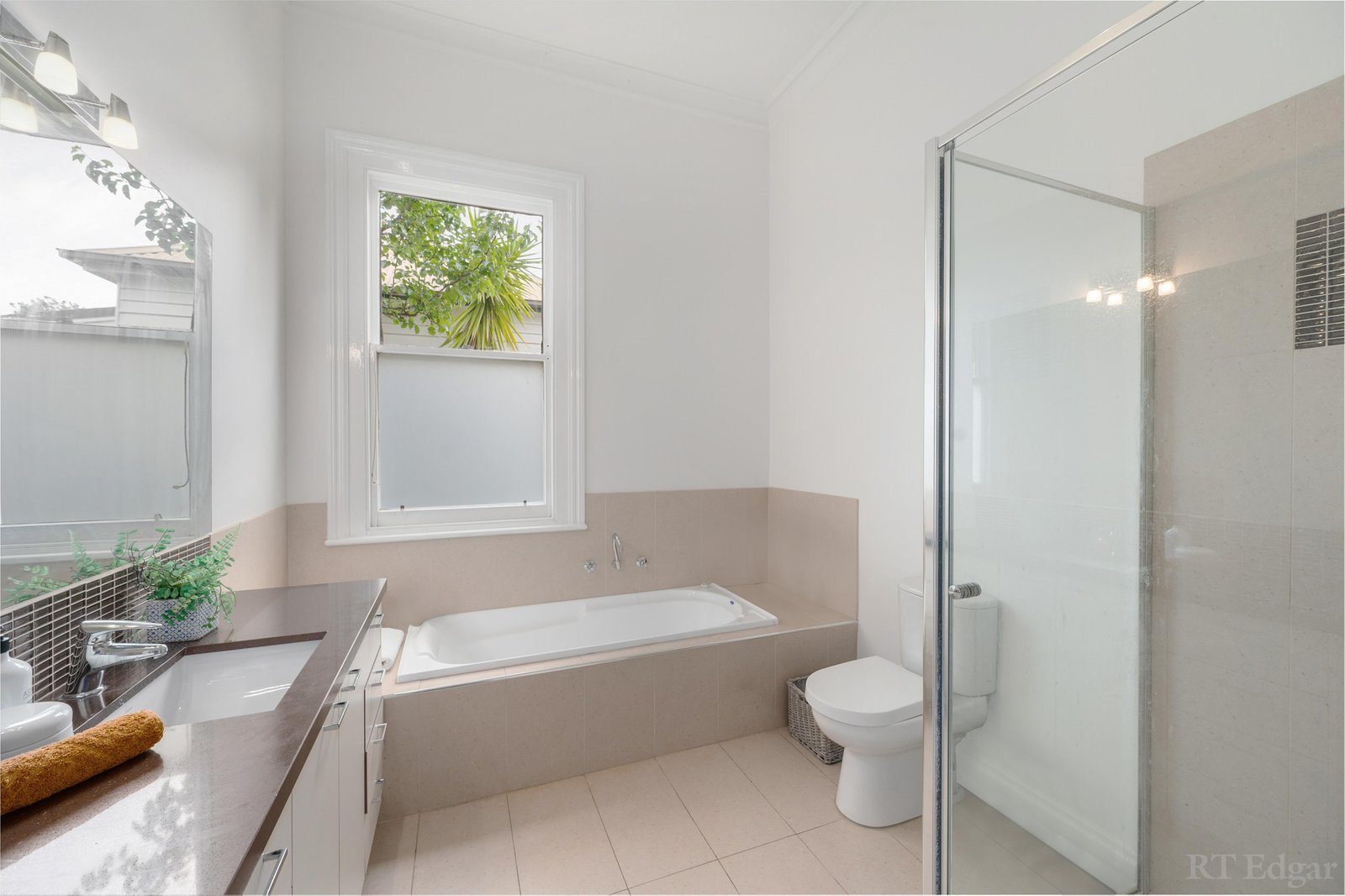 Real Estate and Property in 71 Maling Road, Canterbury, VIC